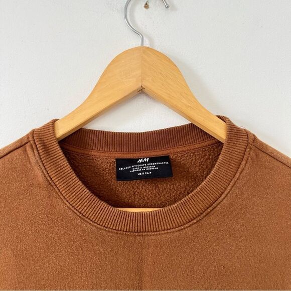 H&M Earthy Brown Relaxed Fit Crewneck Sweatshirt - Picture 5 of 5
